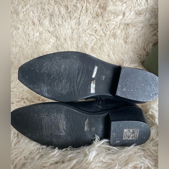 Short, leather booties - Picture 5 of 7